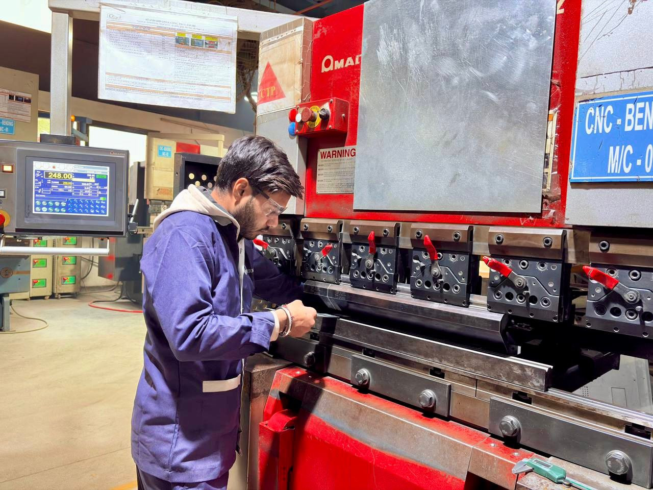 Sheet Metal Manufacturing Machinery & Capabilities | Eterna